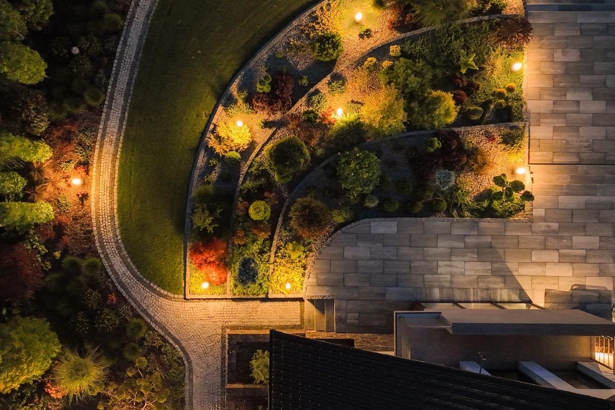 Why Mid-Century Modern Landscaping Works in Twin Cities Yards